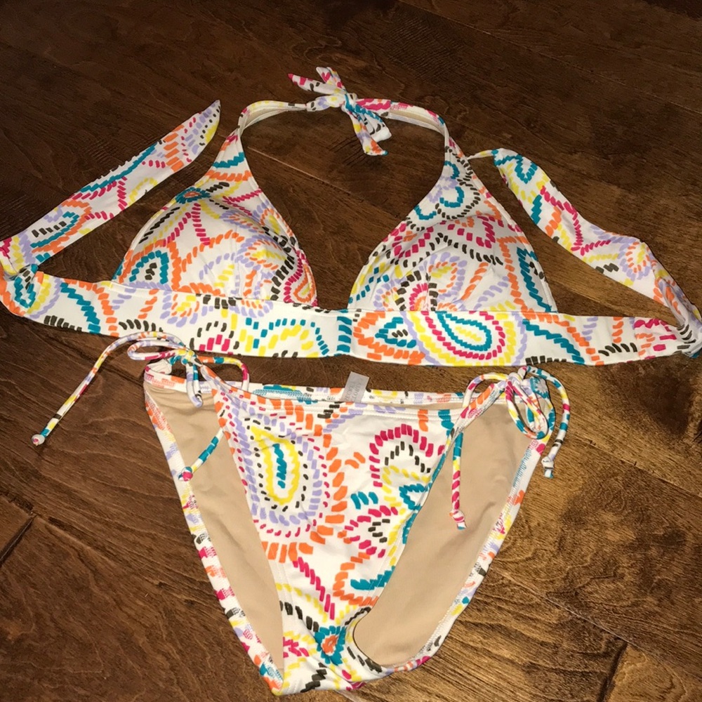 EUC Victoria’s Secret bikini